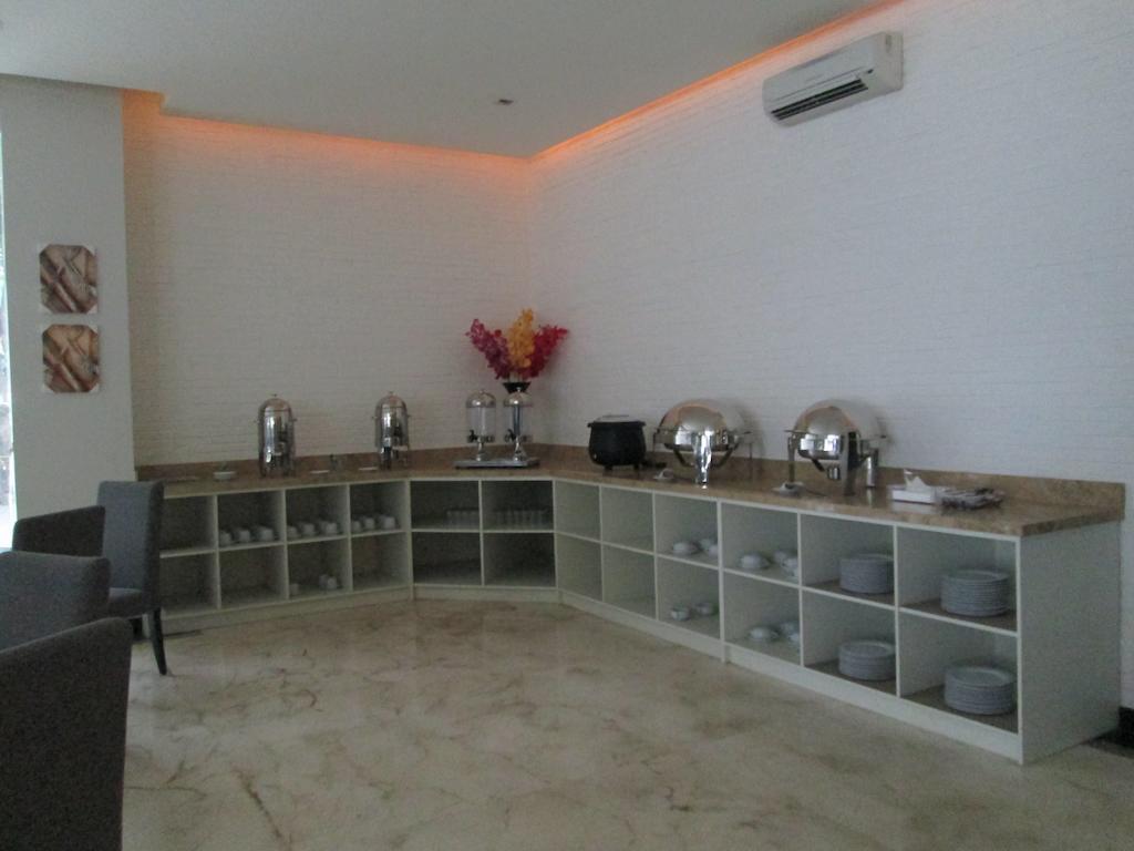 N3 Hotel Jakarta Kültér fotó
